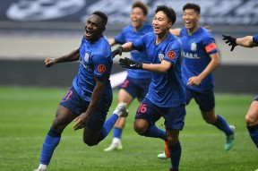 AG体育官网-上海绿地申花首发名单